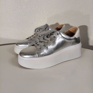 J/SLIDES NYC Hally Sliver Metallic Leather Platform Lace Up Sneakers WM Sz 9 M